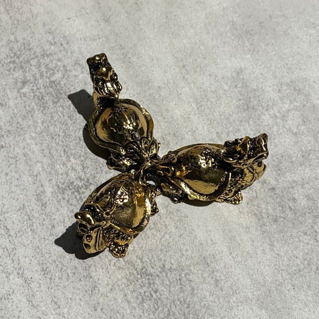 【龍亀（ロングイ）スフィアホルダー】ゴールド 置物 インテリア