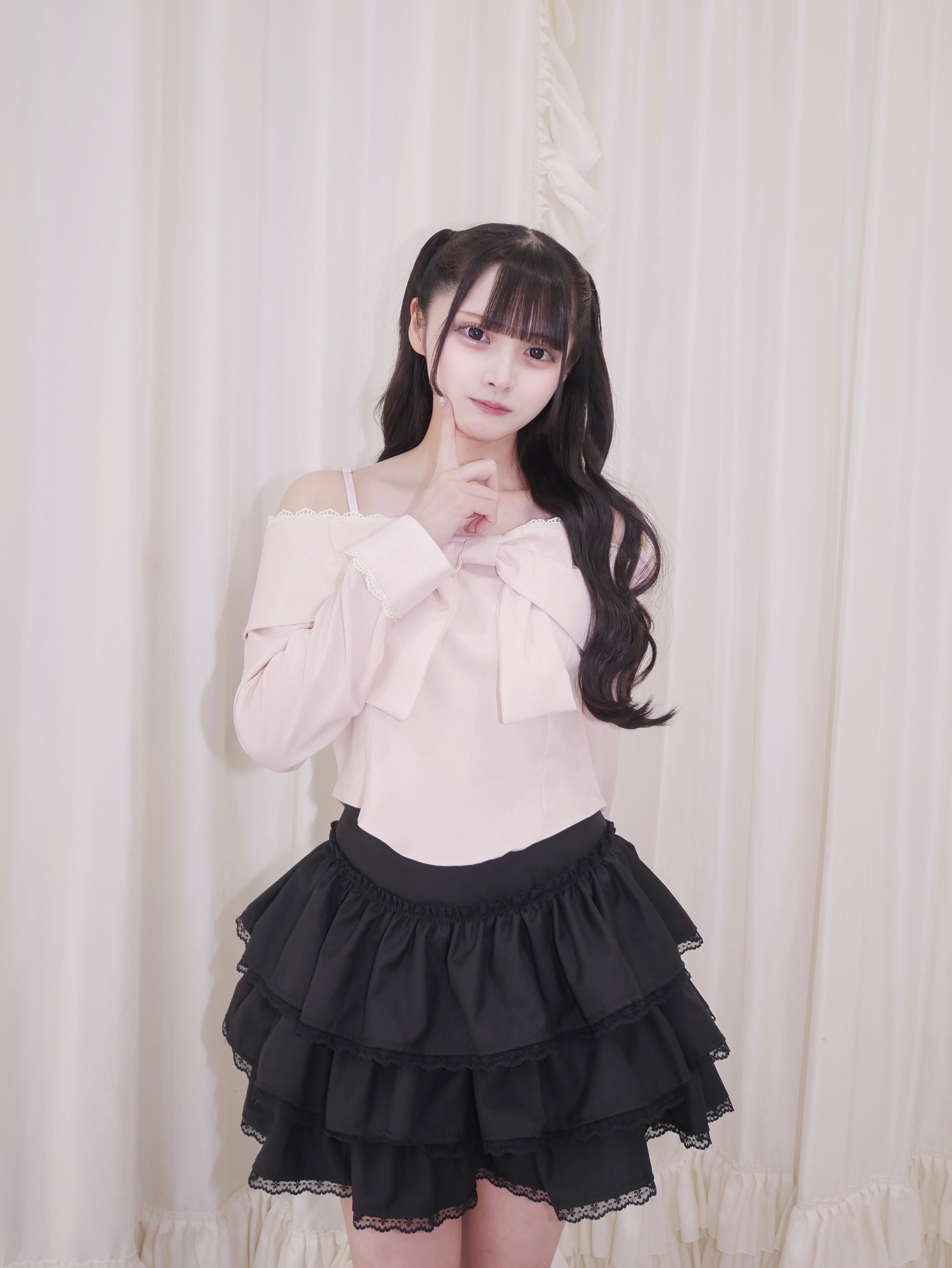 offshoulder ribbon tops