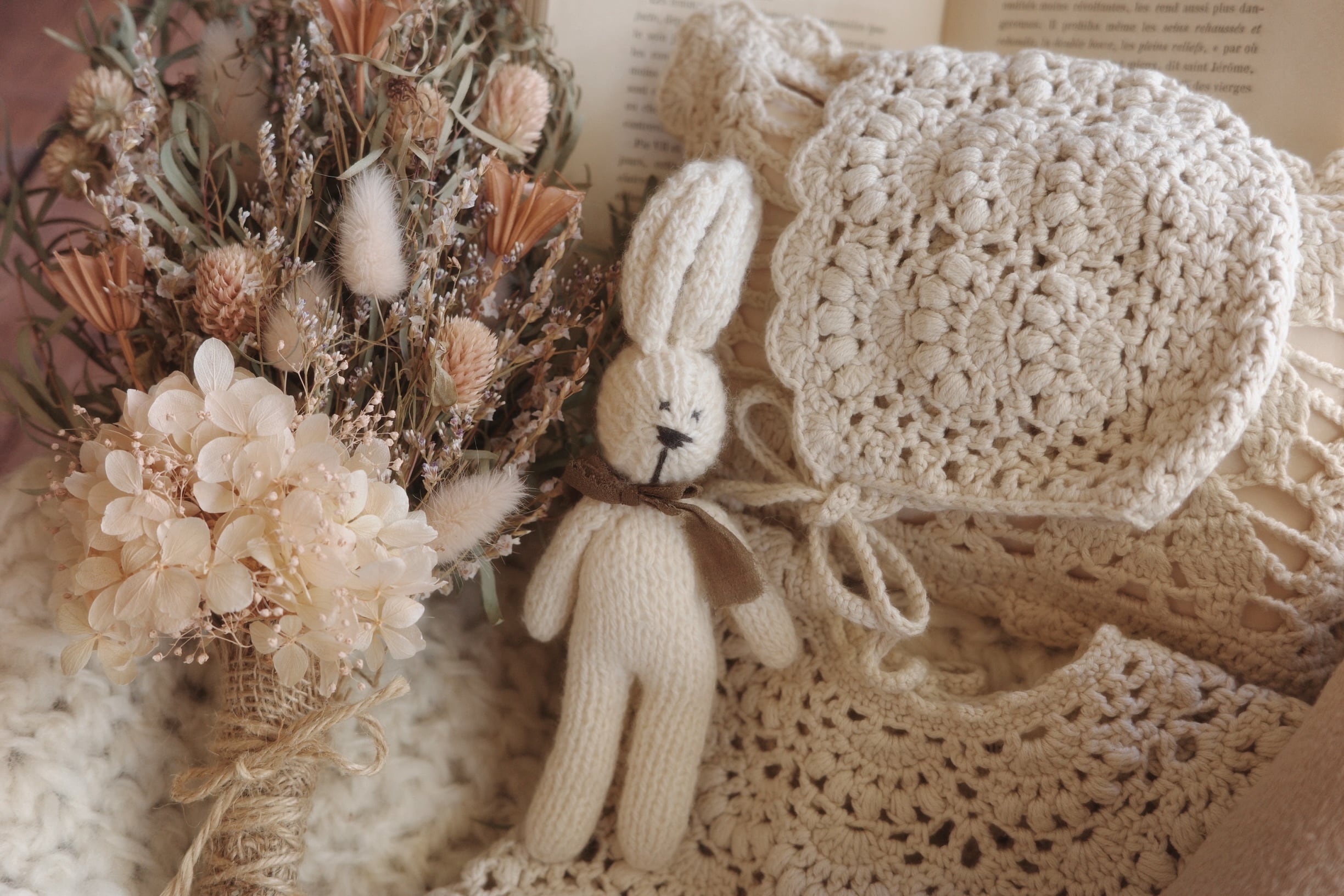 鍵編みドレス×ドライフラワー | ニューボーンフォト撮影グッズレンタル