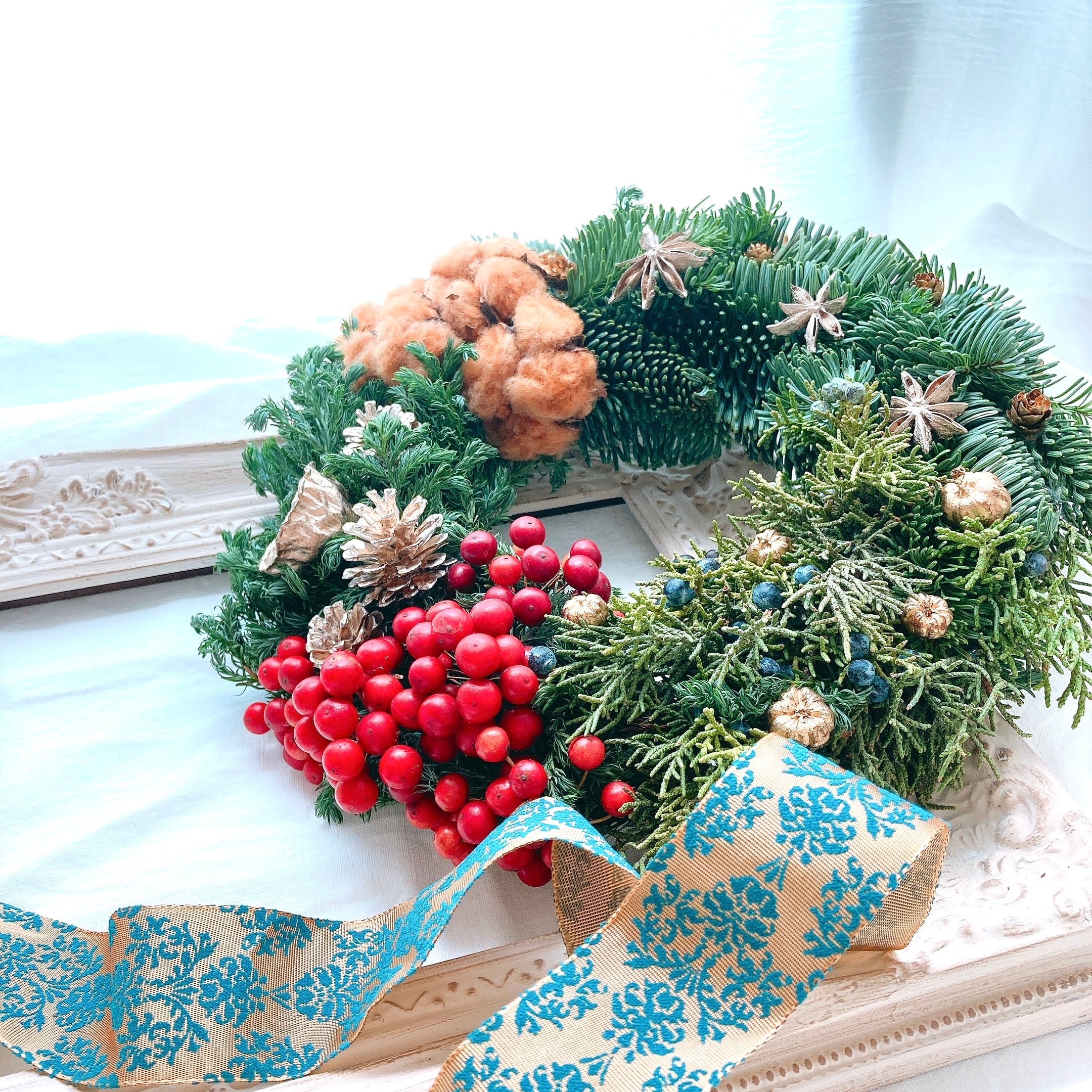 リースフレッシュグリーンと木の実のリース クリスマス