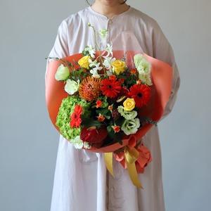 気持ちと季節の花束 М