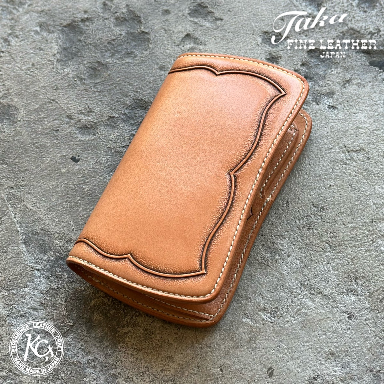 KC,s × タカファインレザー ロングビルフォールド 内革カービング【タン】