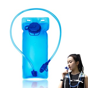 【特価処分】給水袋 ハイドレーション ランニング ボトル 大容量取り外し可 水筒 2L 無臭 水分補給 抗菌 ボトル サイクリング ハイキング ロッククライミング 漏れ防止設計 メンズ レディース