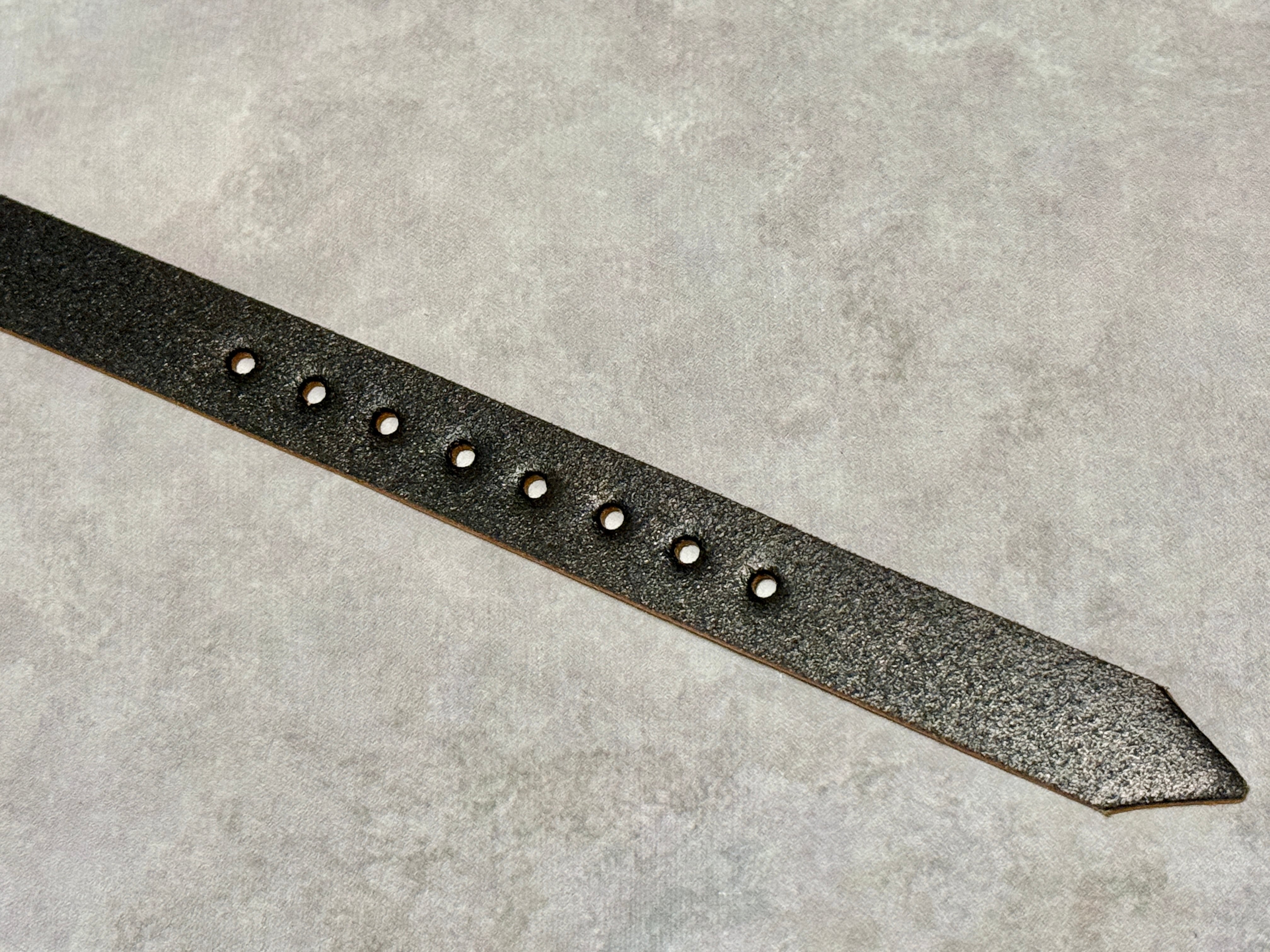 WWIIドイツ軍 飯盒用ストラップ（60cm・8穴・1ループ） | アイヘン