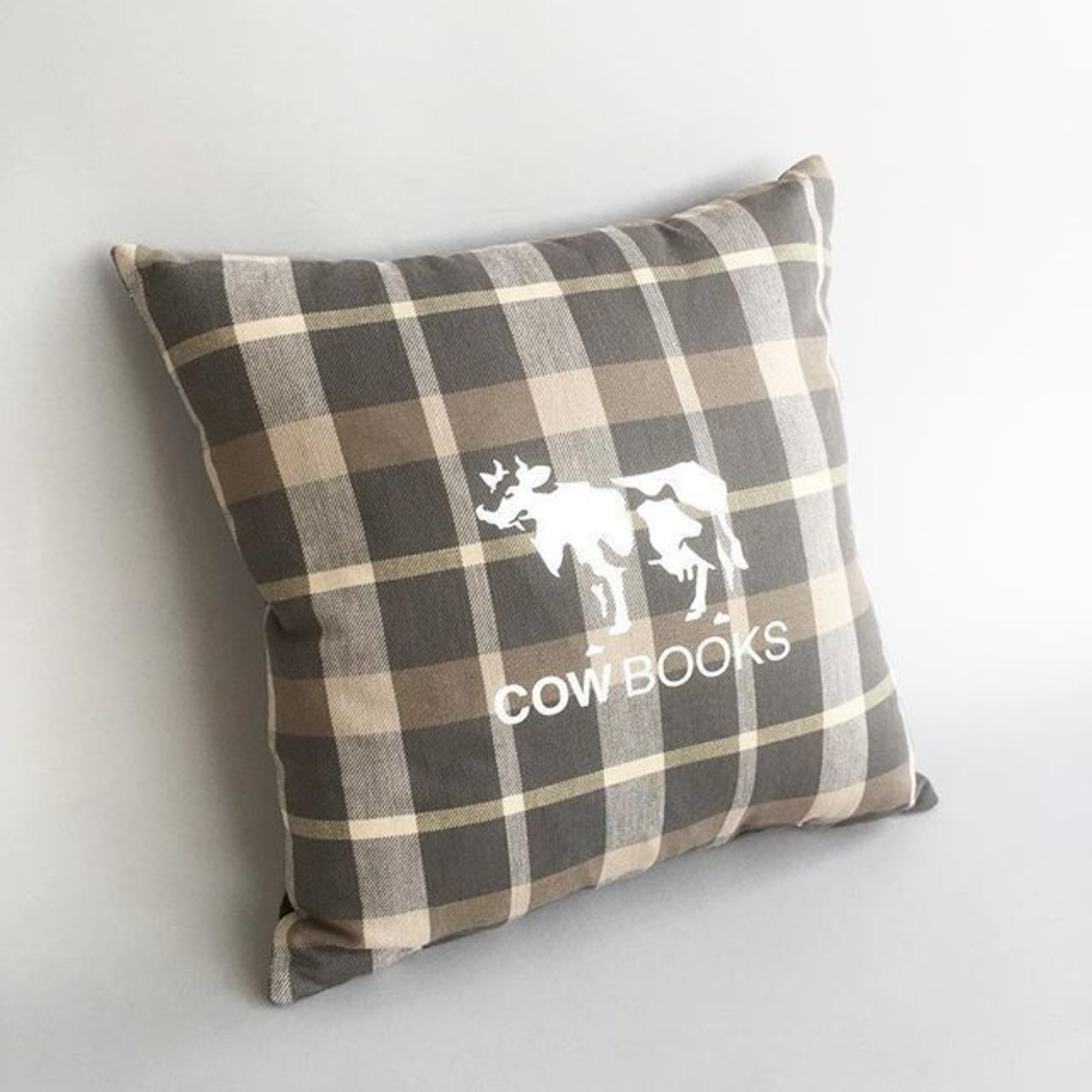 COWBOOKS / READING CUSHION / BROWN CHECK / カウブックス / リーディングクッション / ブラウンチェック