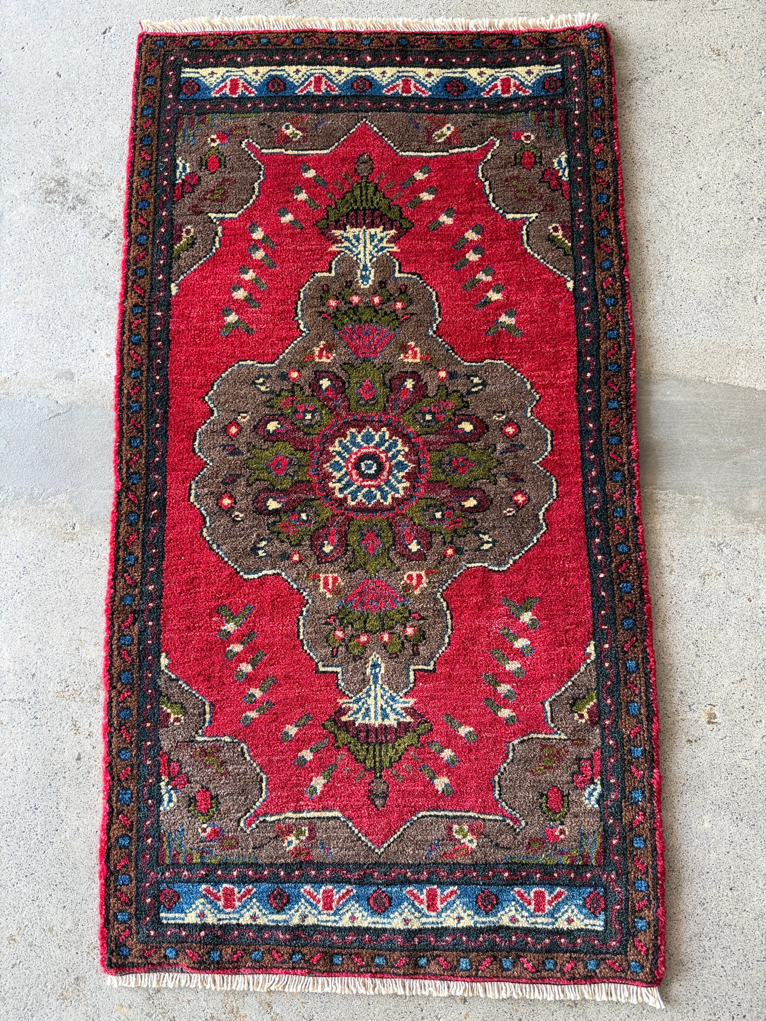 Antiques&Crafts880