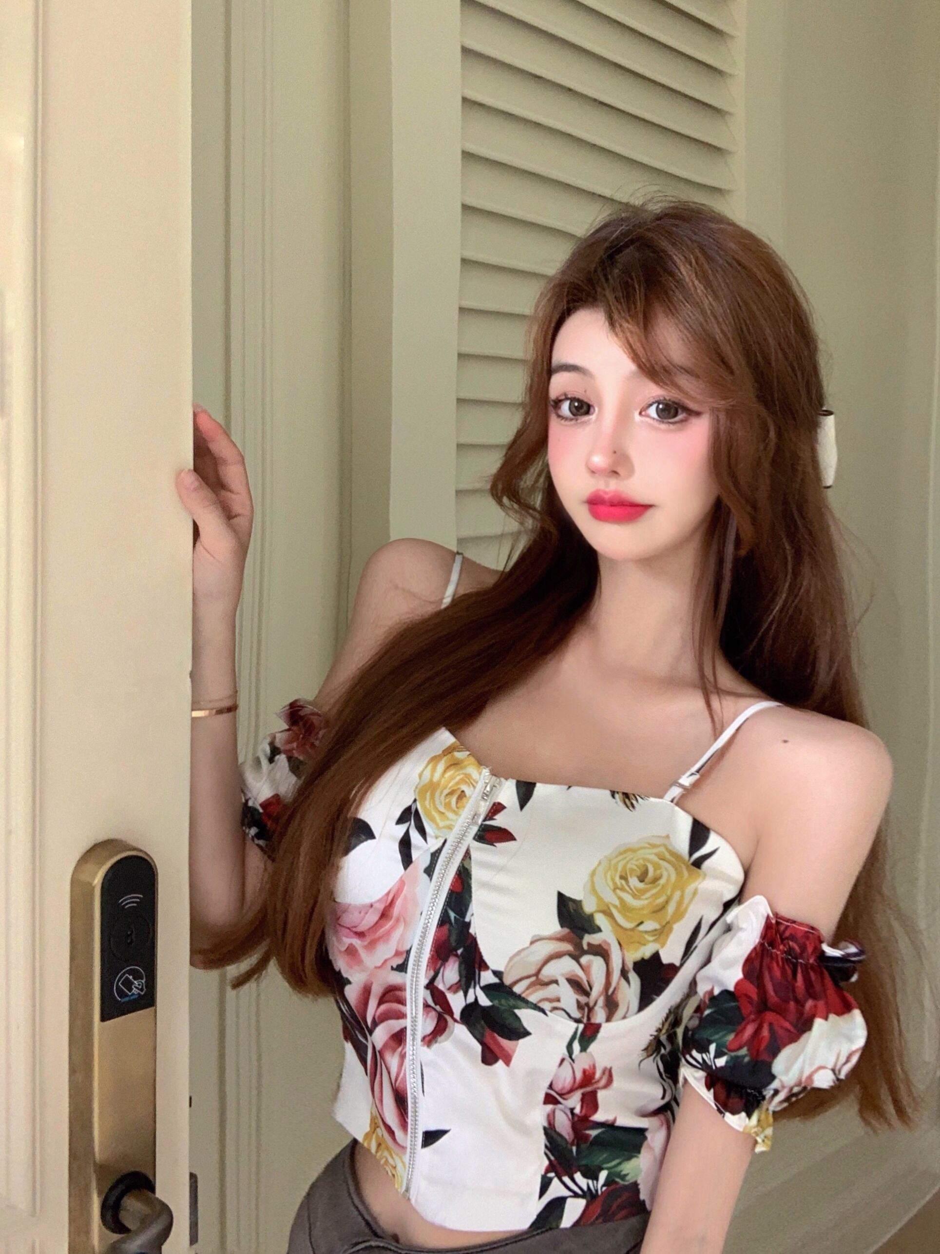 サマーショートスタンダードジャケット レトロ 夏物 ピュア フラワーデザイン ブラックストロベリース34772238796