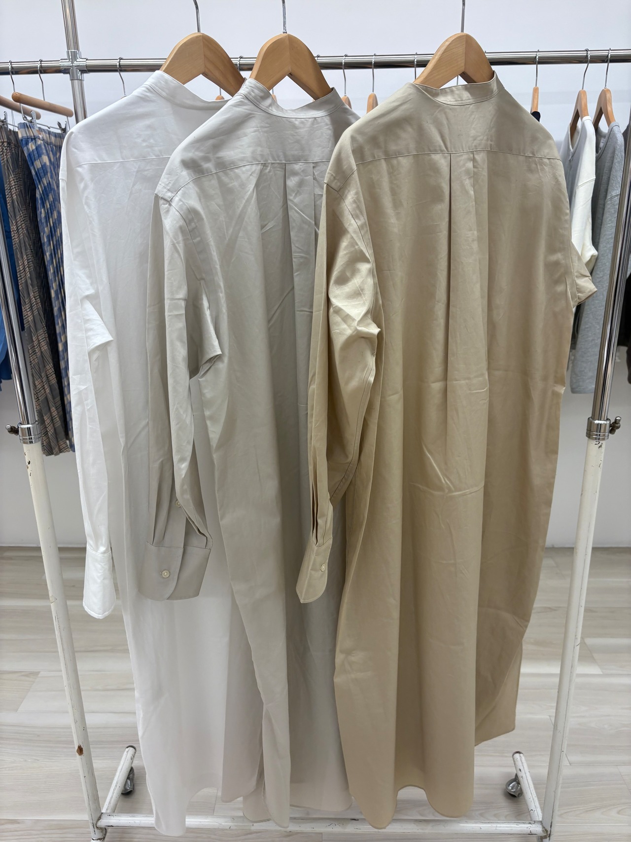 le vent souffle ノーカラー シャツワンピース s053