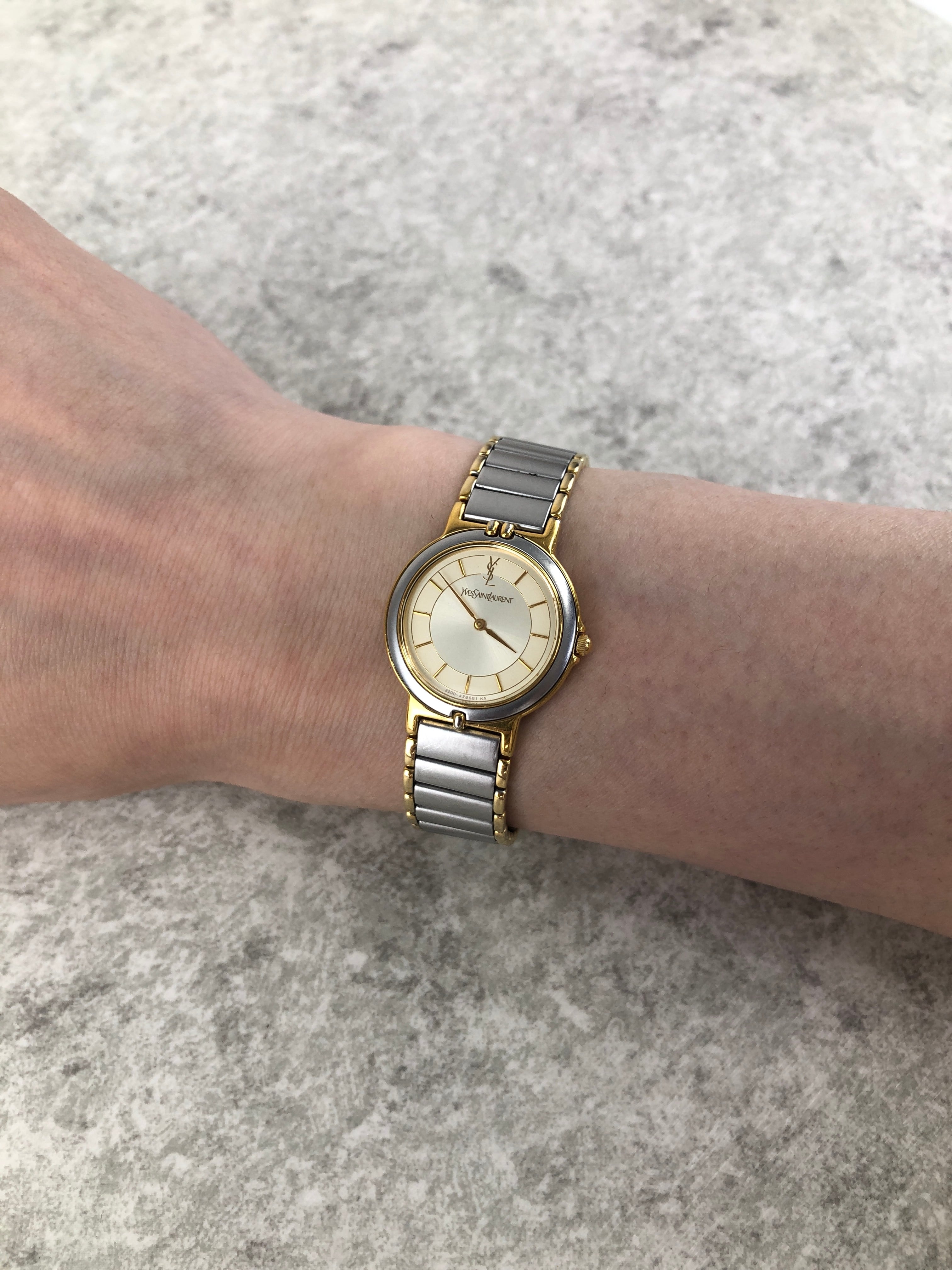 Yves Saint Laurent イヴ・サンローラン 腕時計 ゴールド シルバー