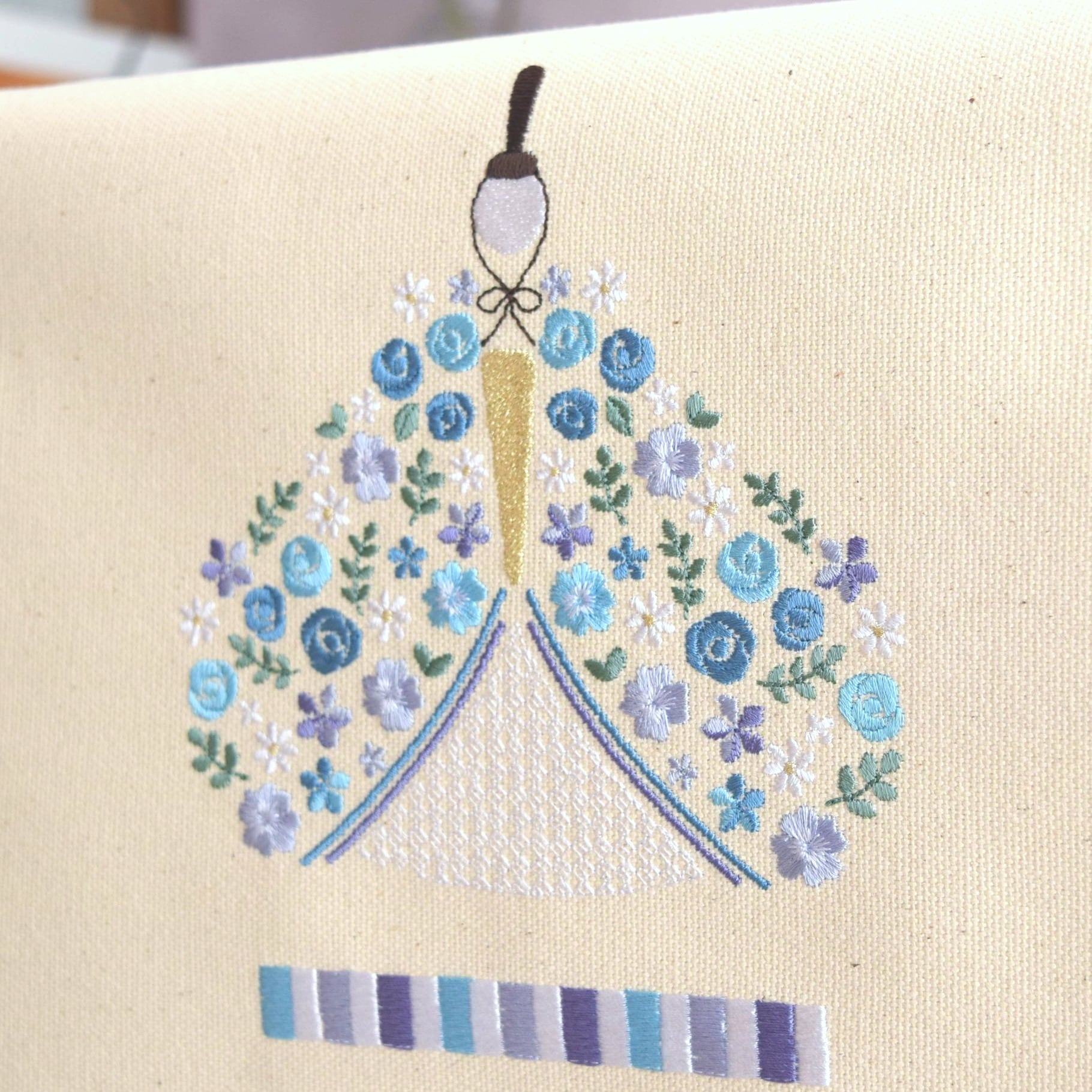 送料無料・名入れ可】刺繍ひな祭りタペストリー《大サイズ》桃の節句