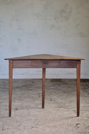 三角コーナーテーブル-vintage oak corner table
