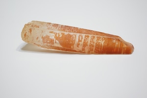 オレンジ水晶（タンジェリンクォーツ）ポイント　約16g