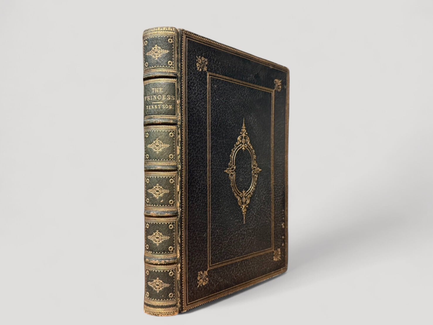 【SL843】【ILLUSRATED EDITION】The Princess: A Medley, Illustrated by Daniel Maclise(1860) / Alfred Tennyson