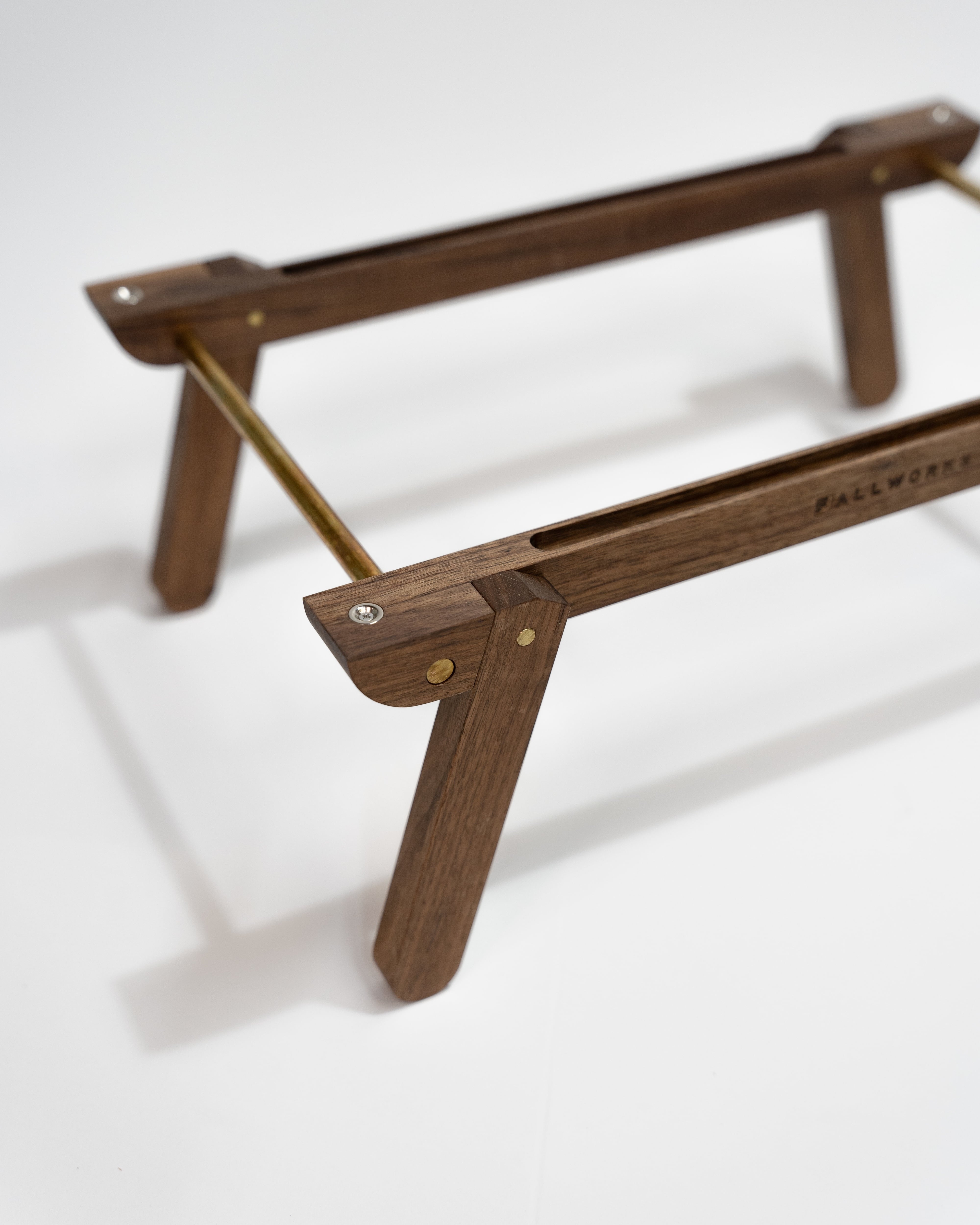 BOX STAND (walnut) | Fallworks
