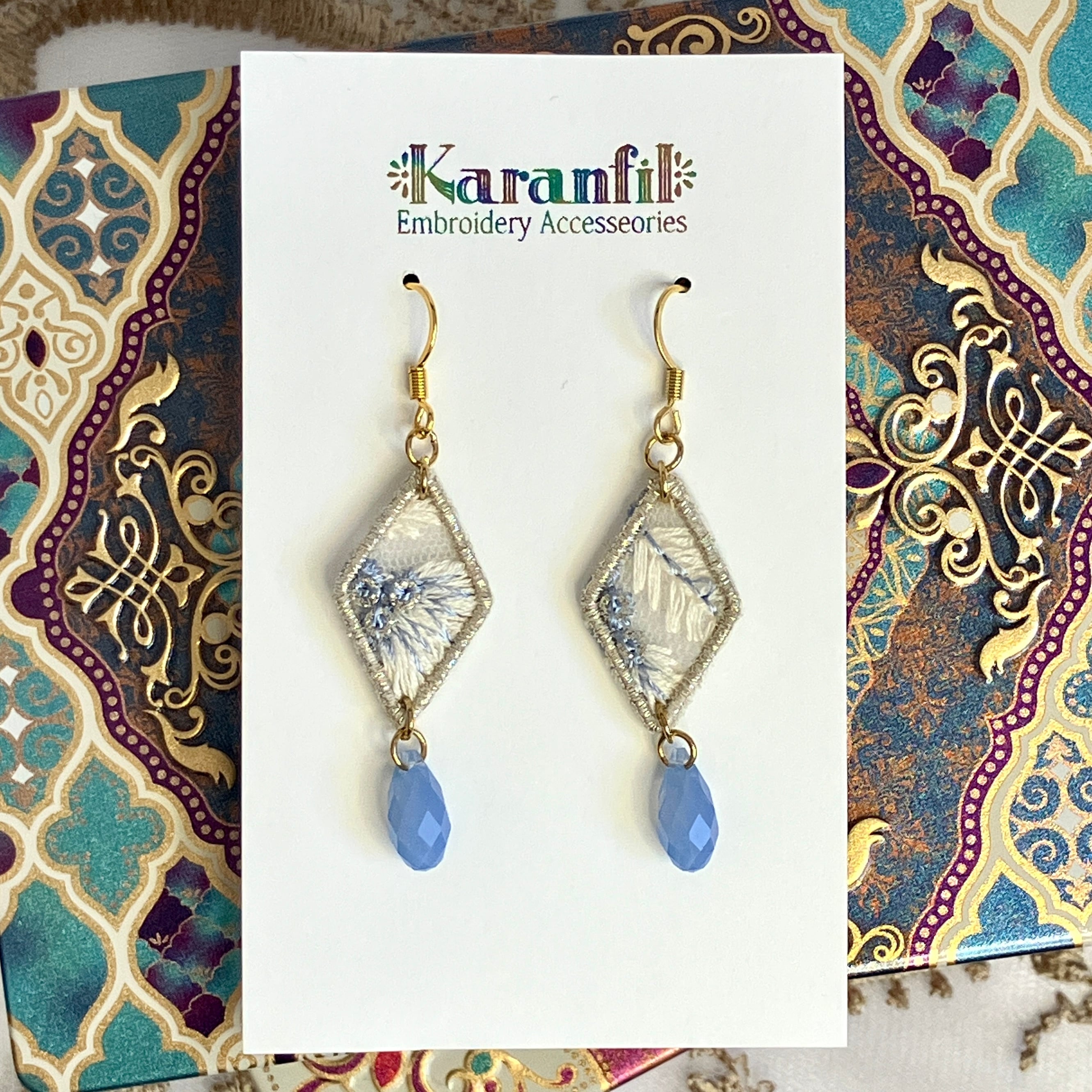 インド刺繍リボンのピアス/イヤリング | Karanfil