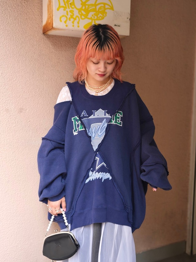 77circa (77サーカ) “circa make cross cutback wide print sweat top”