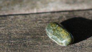 No.07 | Olive Jade Tumble