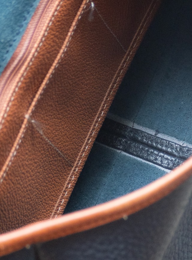 "Dooney & Bourke" 1980s All weather leather bag
