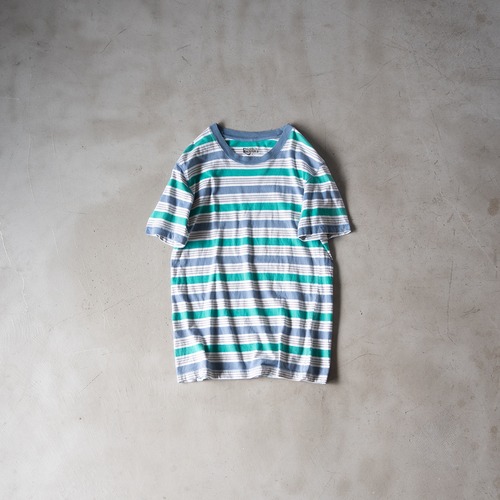 "OPEN TRAILS" used Multi border T-shirt