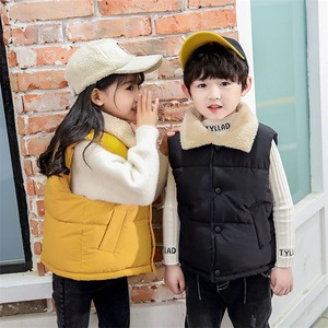 キッズベスト 中綿ベスト 女の子 男の子 子供服 4色 100-150㎝ 裏起毛 もこもこ 暖かい 前開き カジュアル 秋冬 25zm18799