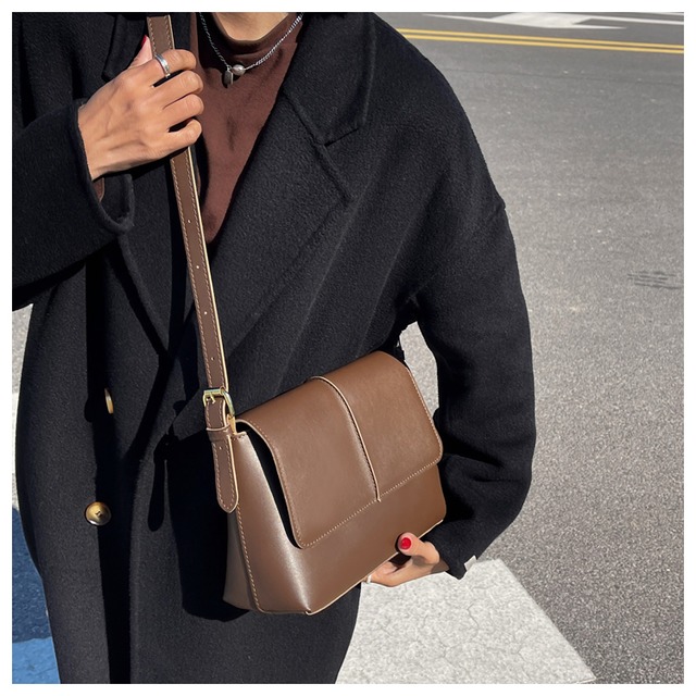 スタンダードオータムウィンター レトロ 秋物 冬物 ハンドバッグ メッセンジャーバッグ Tiancai_Wing_Bag37348549723