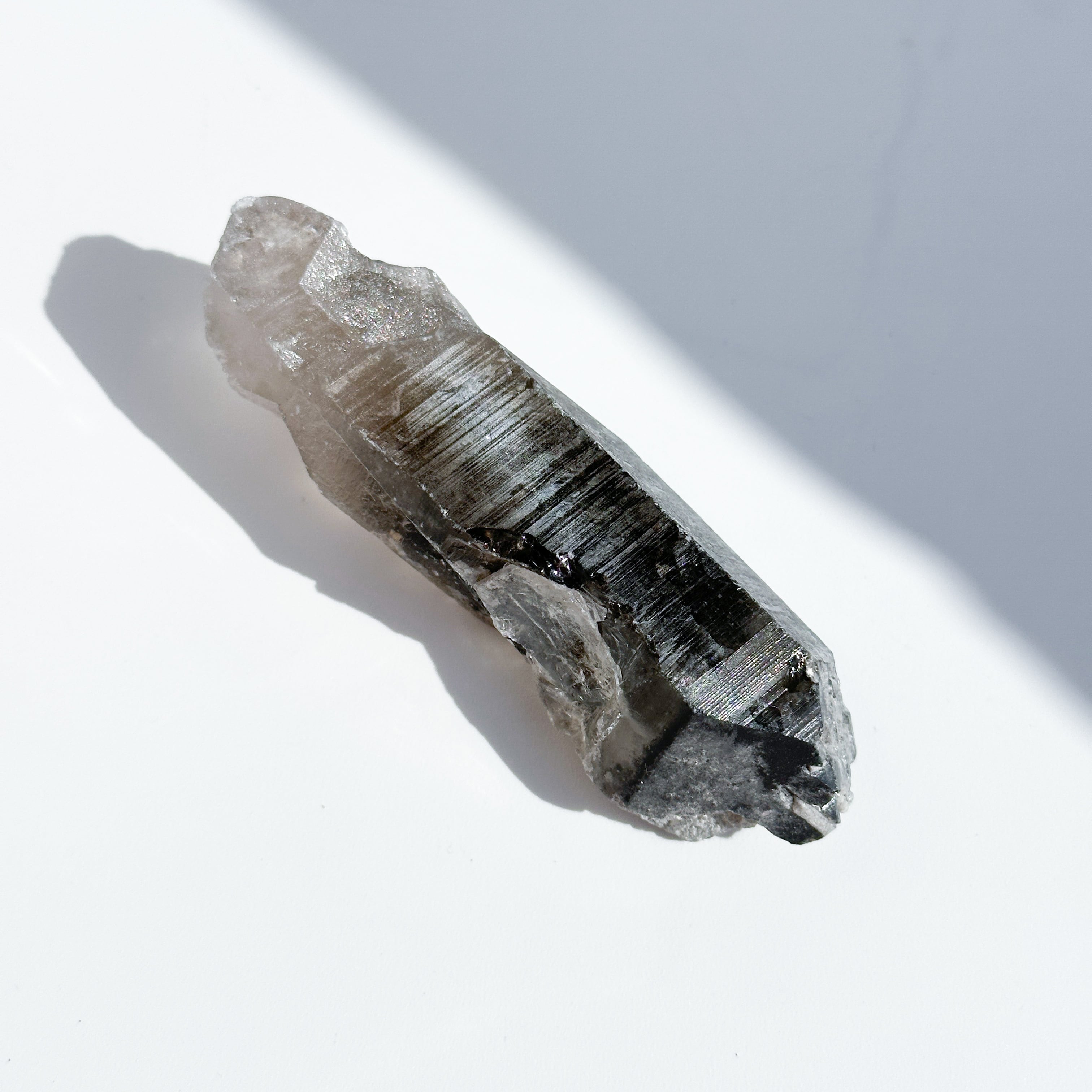 バイーア産ブラックファントムレムリアンクォーツ原石33◇Black Phantom Lemurian Quartz◇ 天然石・鉱物・パワーストーン