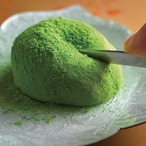 母の日無料特典（洋風熨斗・カーネーション・メッセージカード付き）＜風呂敷包装＞口福餅（18個入り・全種類詰め合わせ）　贈呈用袋付き（送料別）