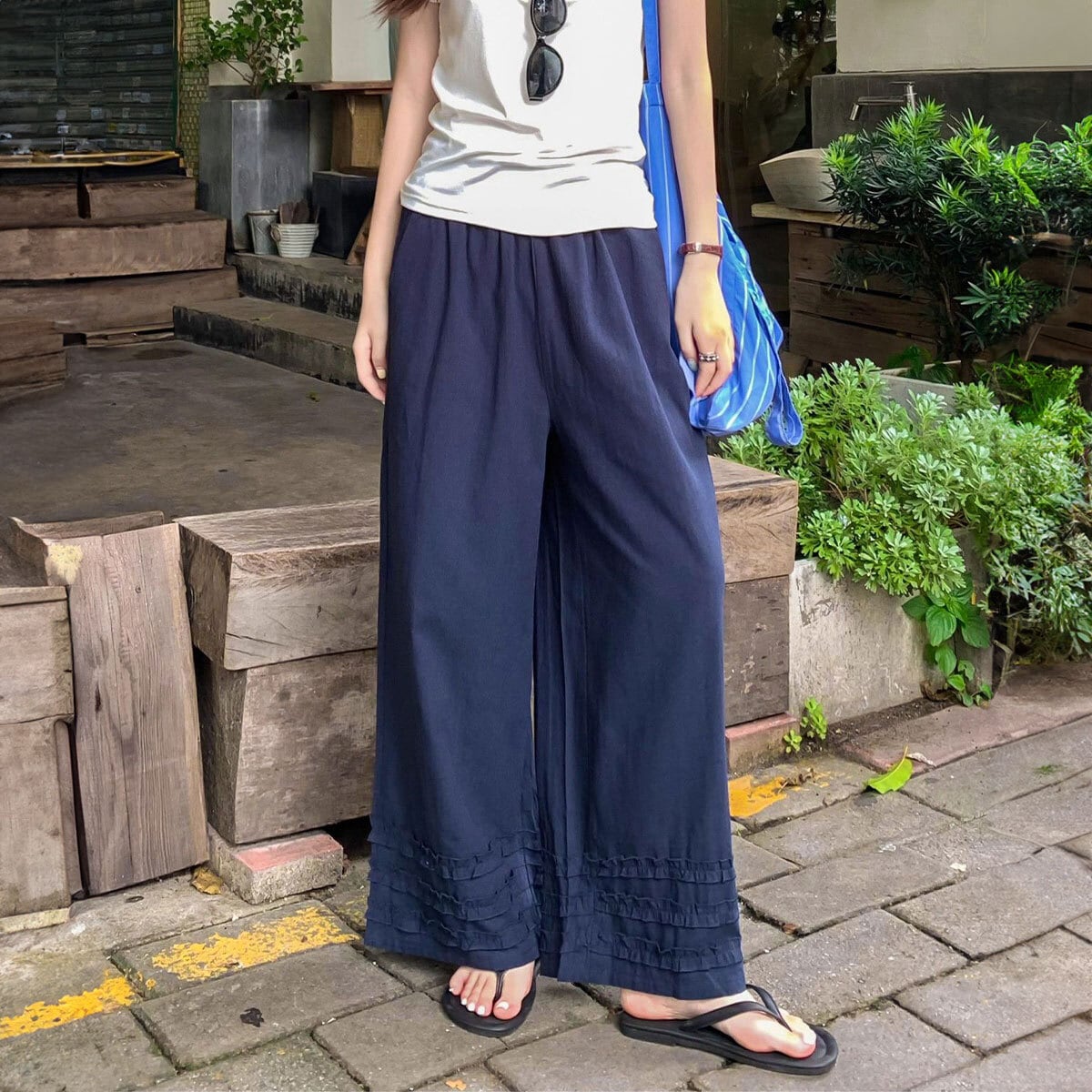 裾フリル ワイドパンツ 韓国 レディース 春秋 きれいめ ゆったり リラックス ウエストゴム 大人 カジュアル アンクルパンツ 9分丈 大人可愛い 大人女子