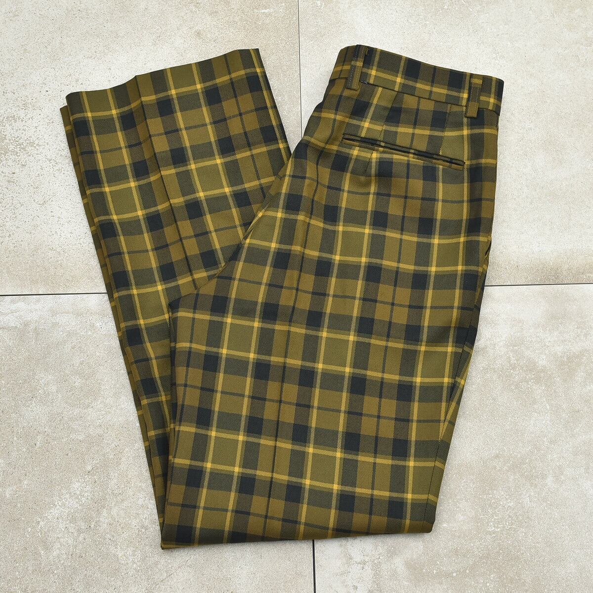 Lakeland 2tuck check slacks