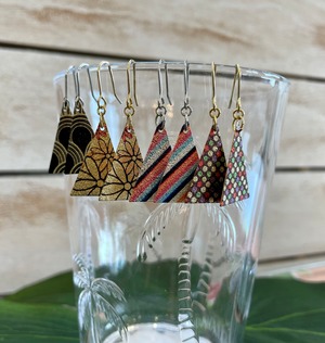 トライアングルピアス