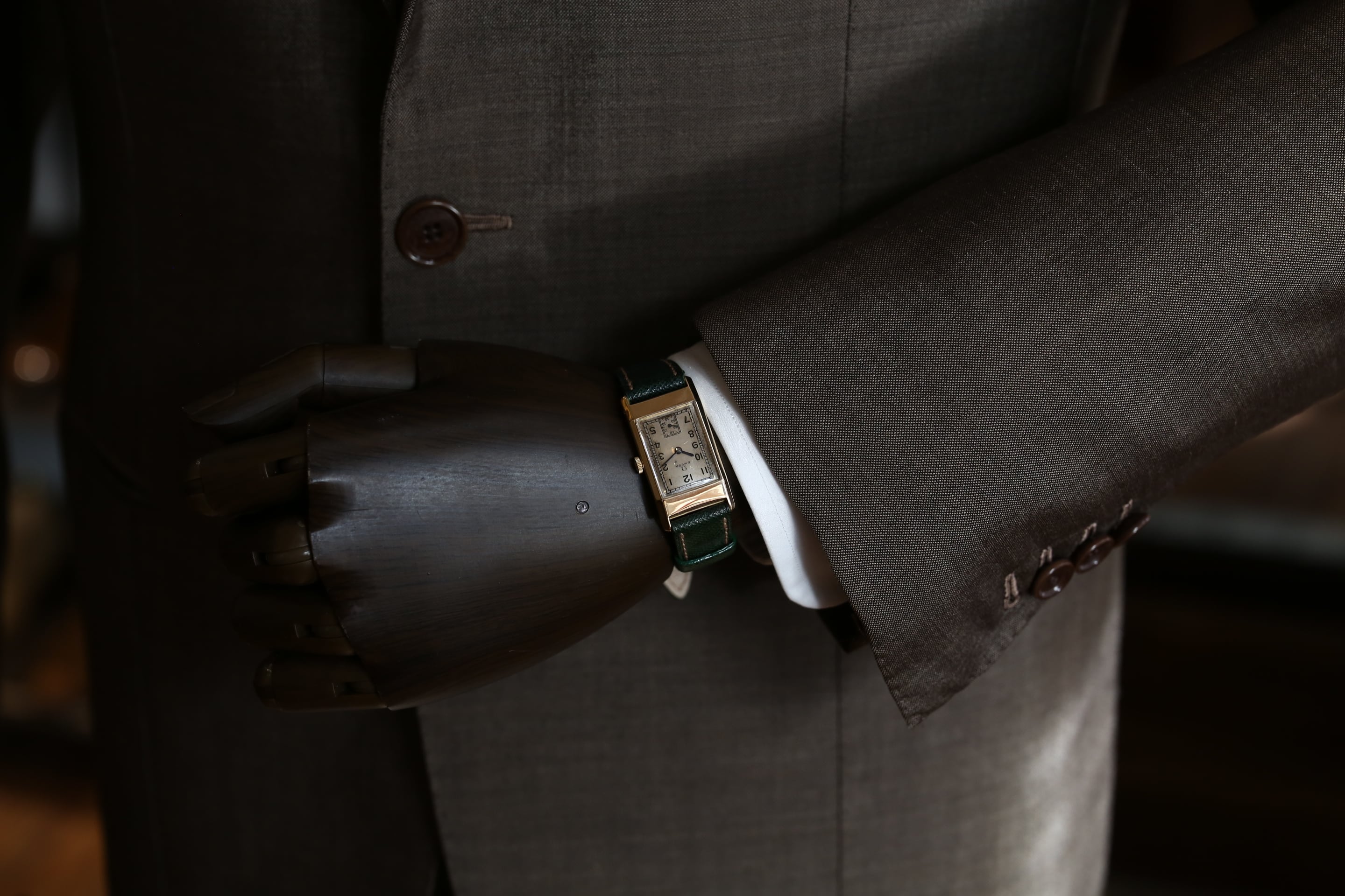 OMEGA】 1930's オメガ レクタンギュラー 9金無垢 ブリティッシュ