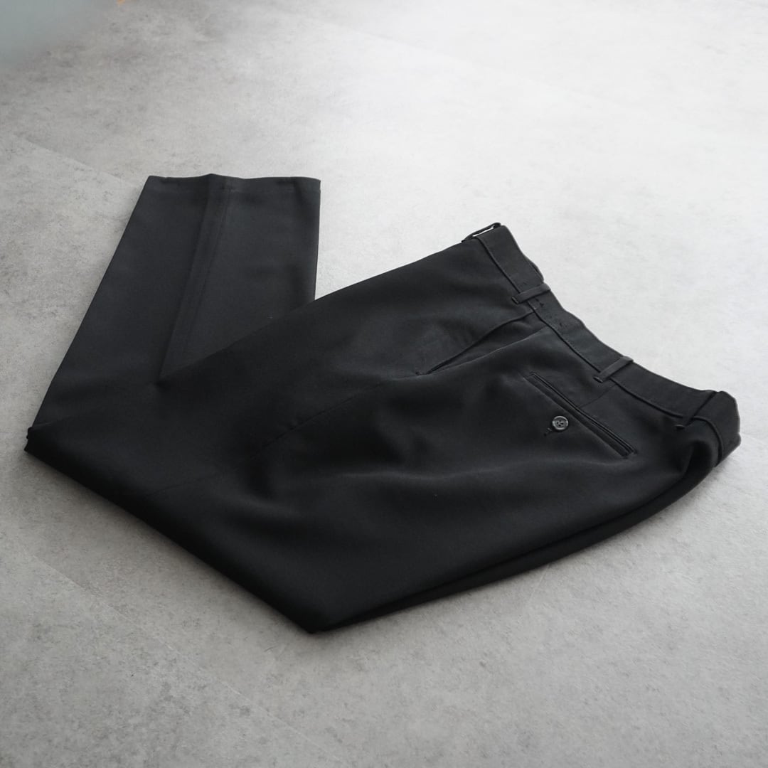 90s Levi's アクションスラックス　ブラック　W38L29 90s Levi's ACTION SLACKS BLACK [W37L29.5相当] 古着 | soro used