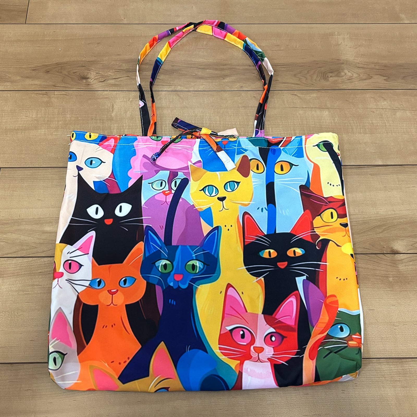 カラフルピクニック柄トートバッグ 猫柄】カラフルトートバッグ 結び紐付 大容量 44cm エコバッグ | Rissu
