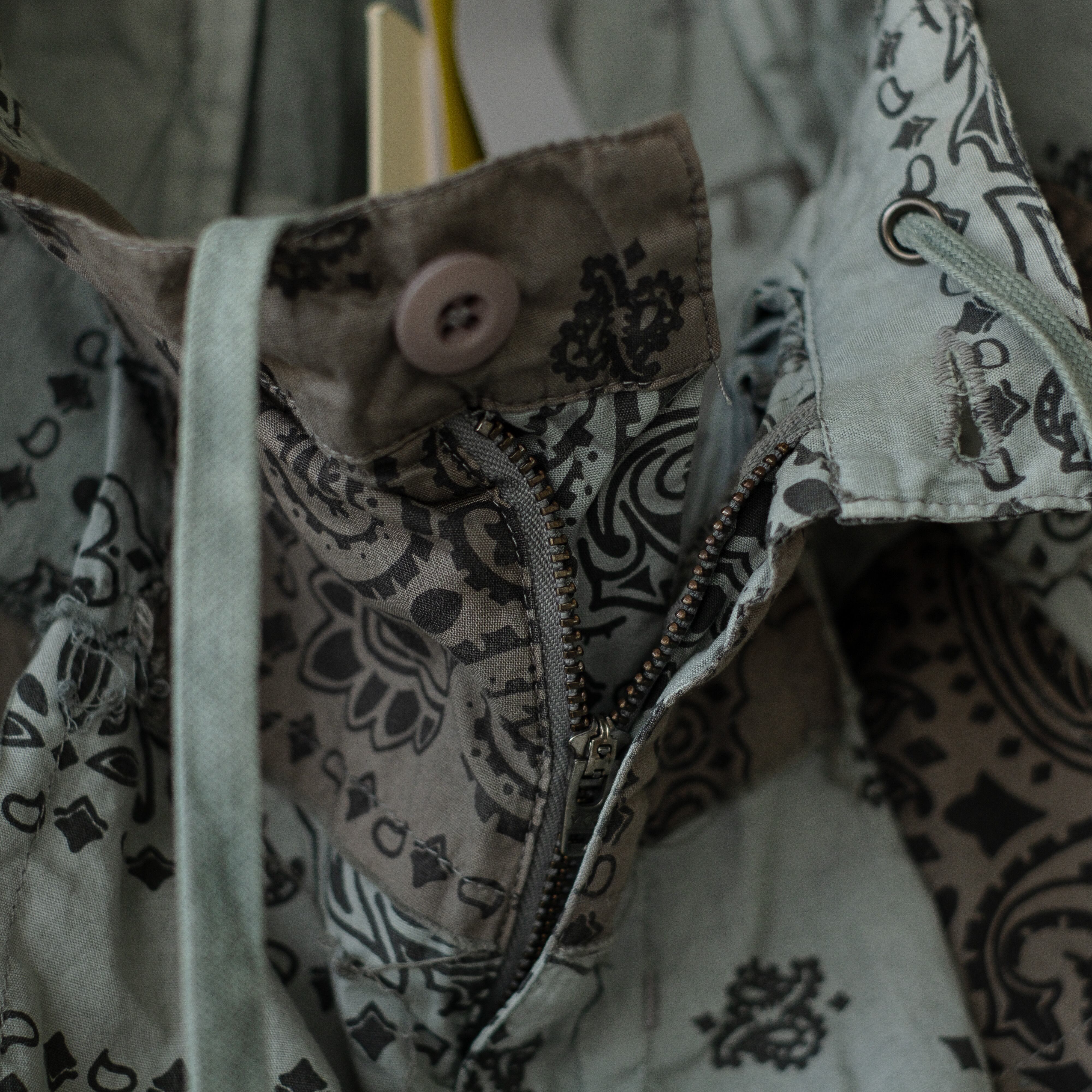 Universal Style Wear】 HAV-A-HANK bandanna patchwork short pants