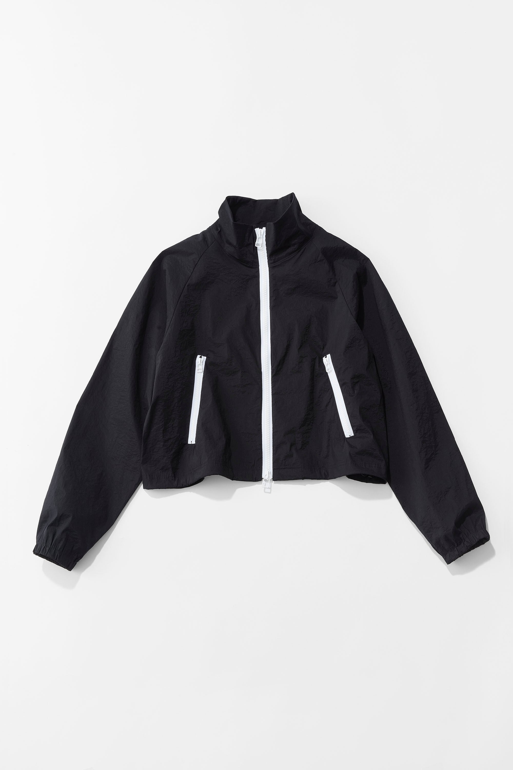 Airy Nylon Jacket | meravel