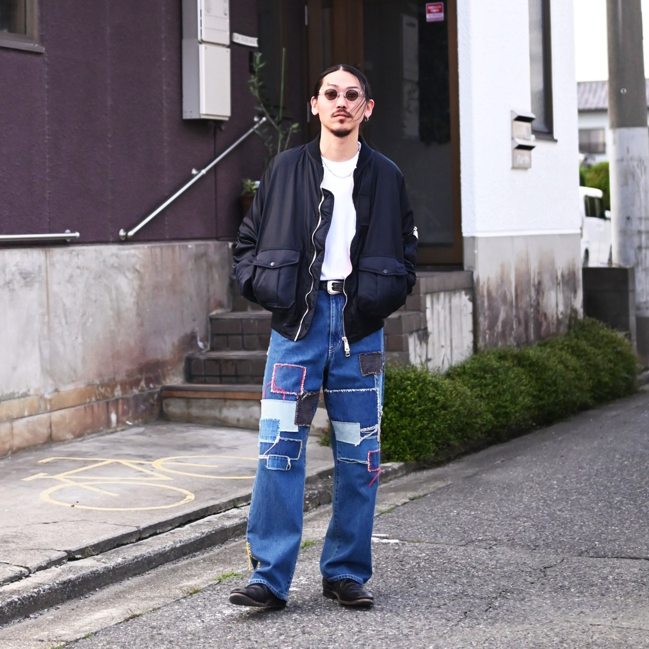 LEH（レー） Bonber Jacket、KUON(クオン）Sashiko Mended Denim Trousersコーディネート