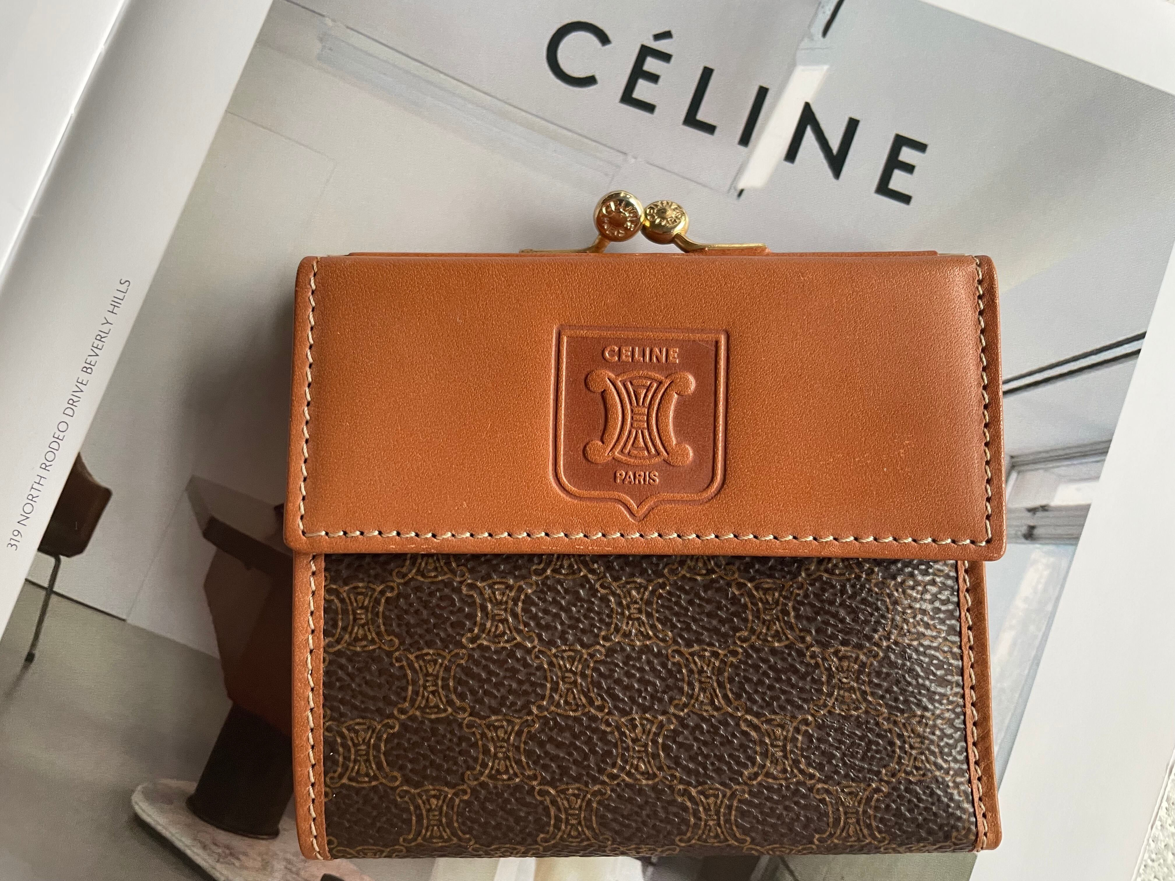 【希少　極美品】CELINE   Cマカダム トリオンフ 三つ折り財布