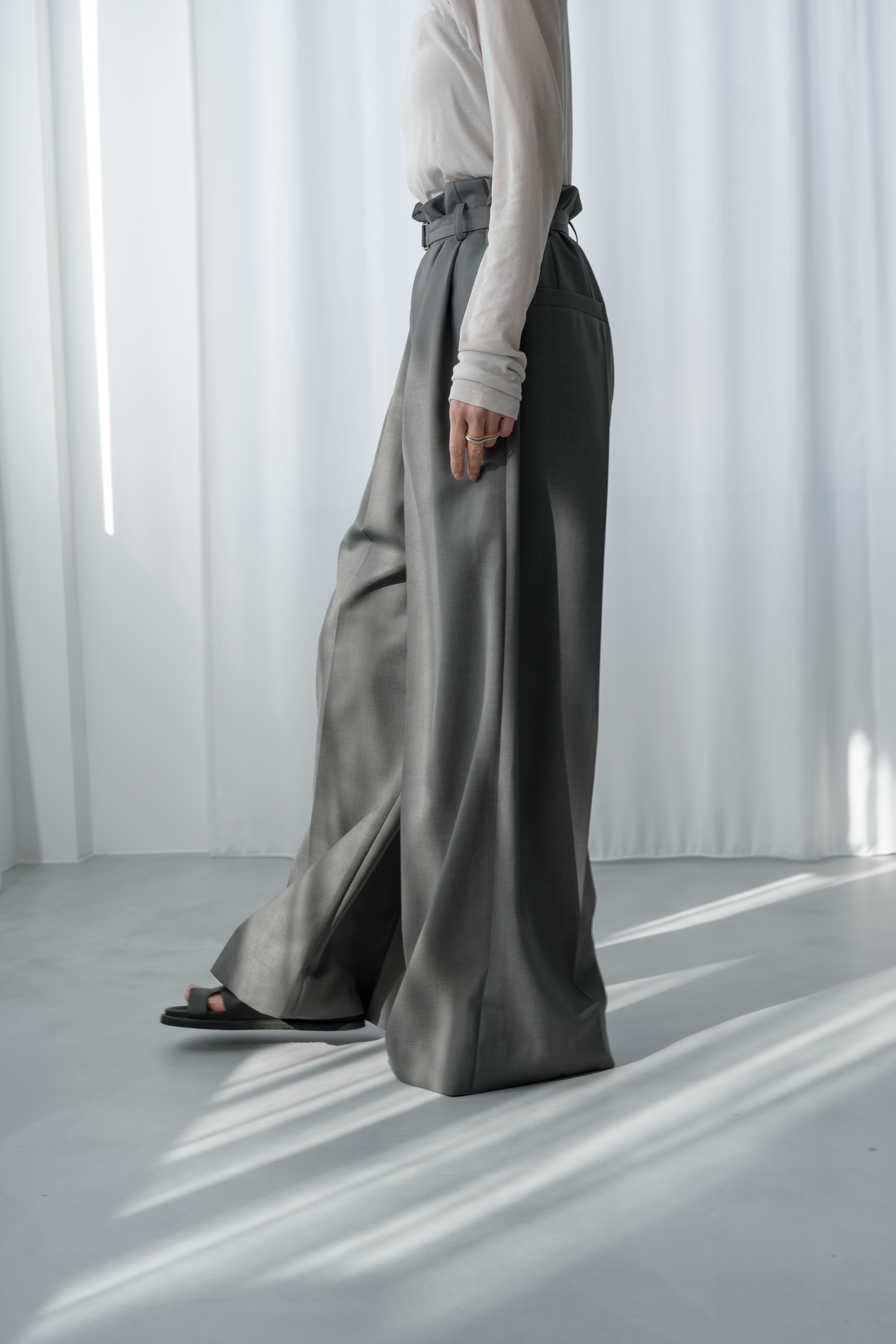 roughlow sizeless Pants サイズ2 sizeless pants(gray)ご注文から一週間前後で発送 | roughlow