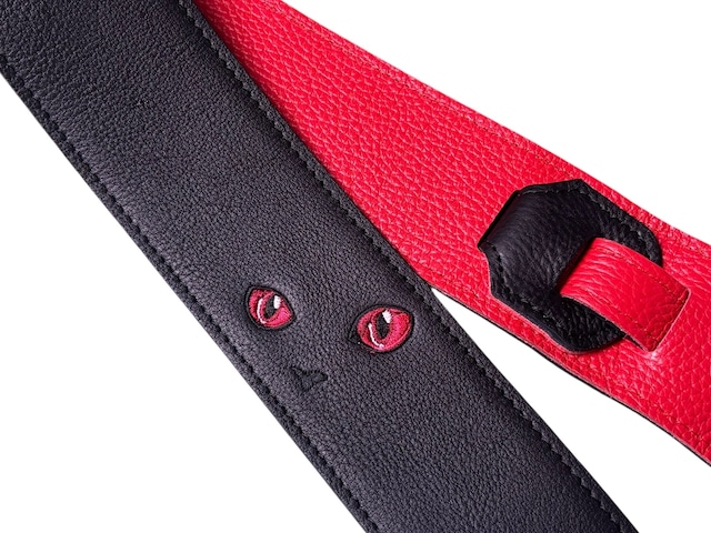 ねこ刺繍ストラップ Black/Red