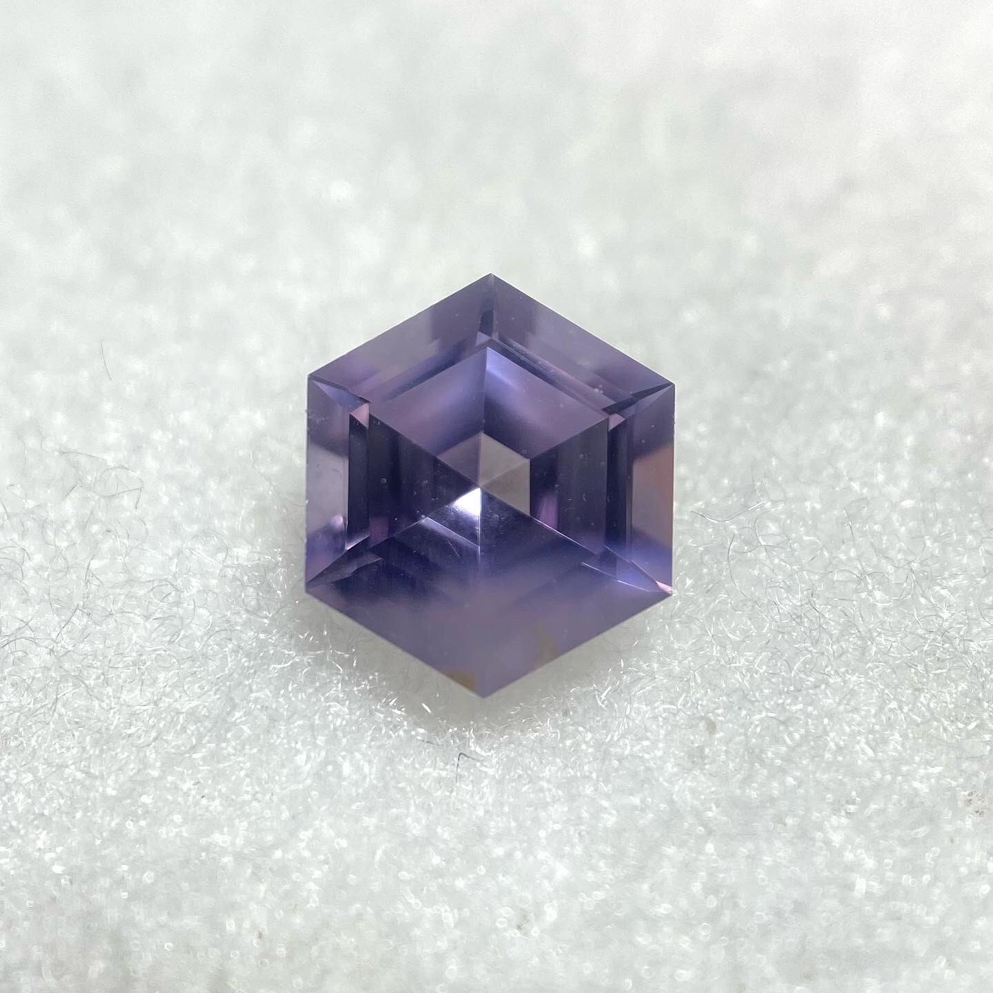 景色の美しいスピネル