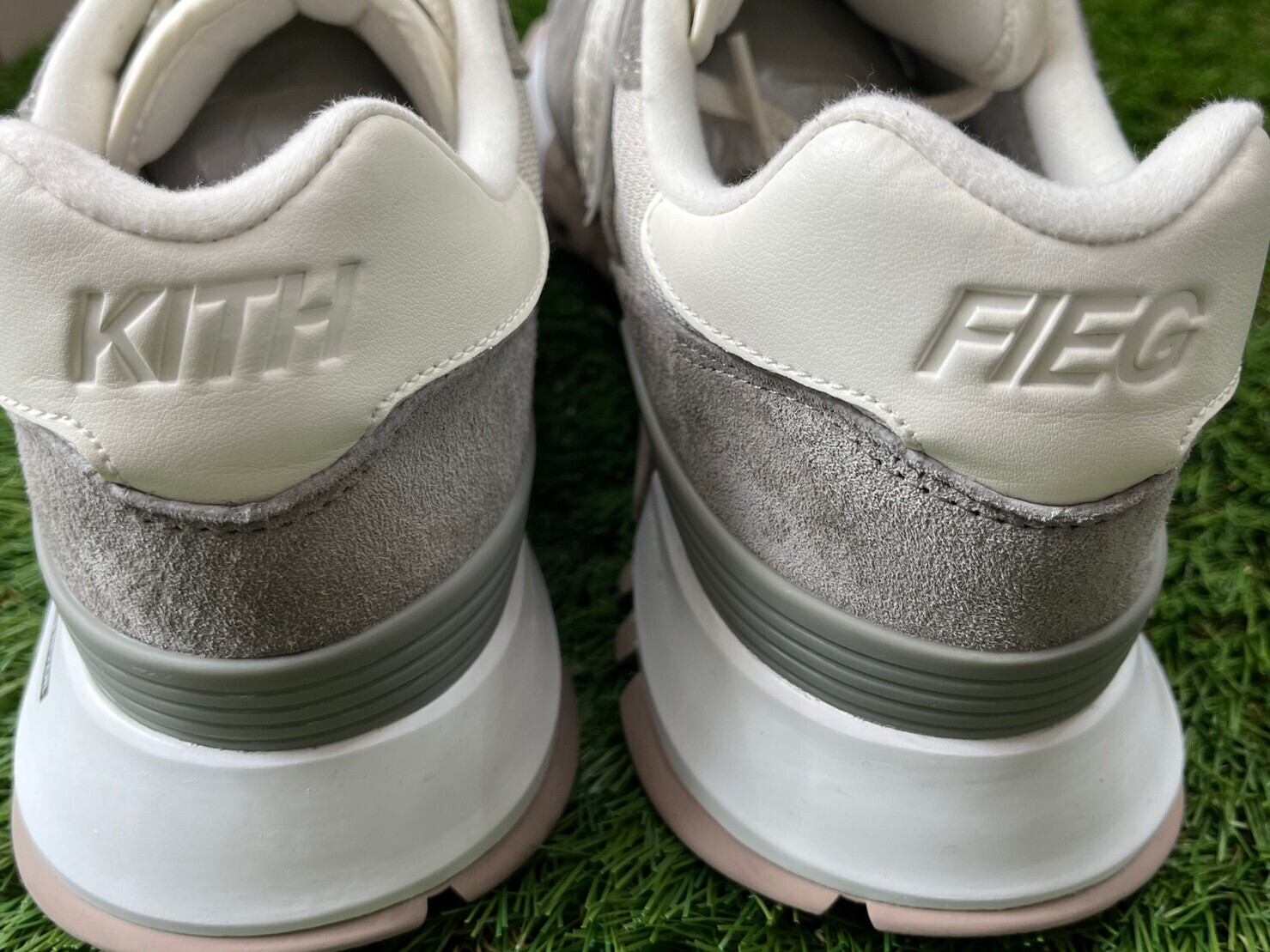 NEW BALANCE × KITH RONNIE FIEG MS1300K1 RC1300 10TH ANNIVERSARY