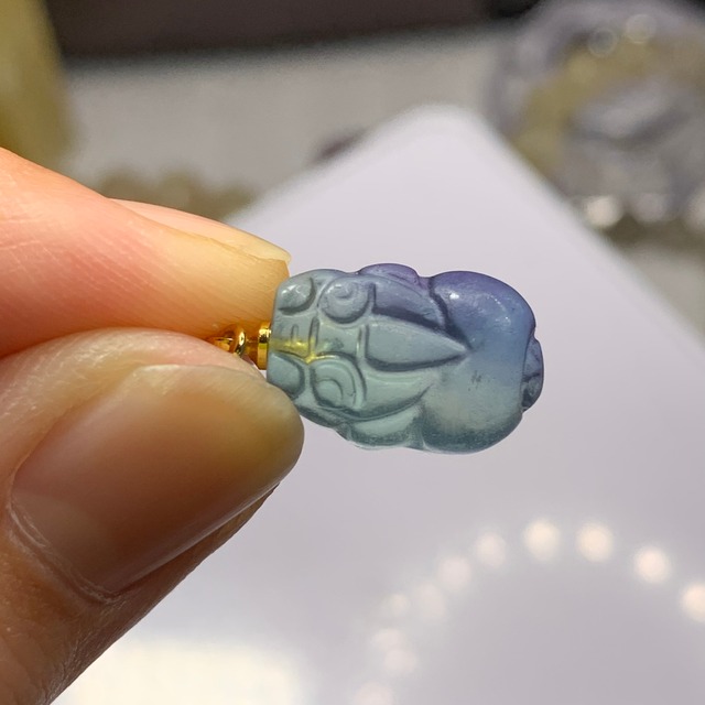 9.チャーム貔貅✩ブルー系フローライトビーズ