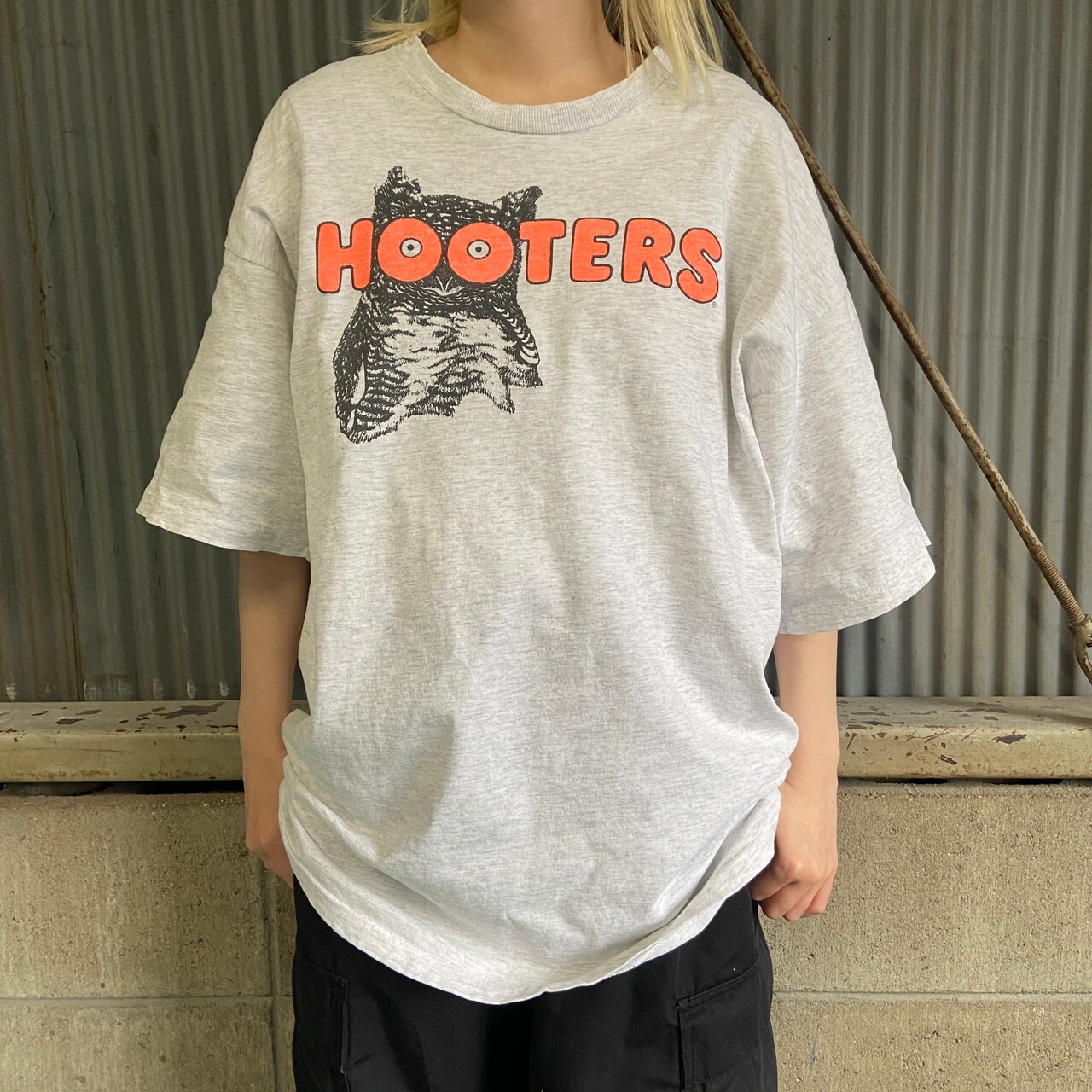 ビッグサイズ 90年代 HOOTERS フーターズ 企業ロゴ アドバタイジング 