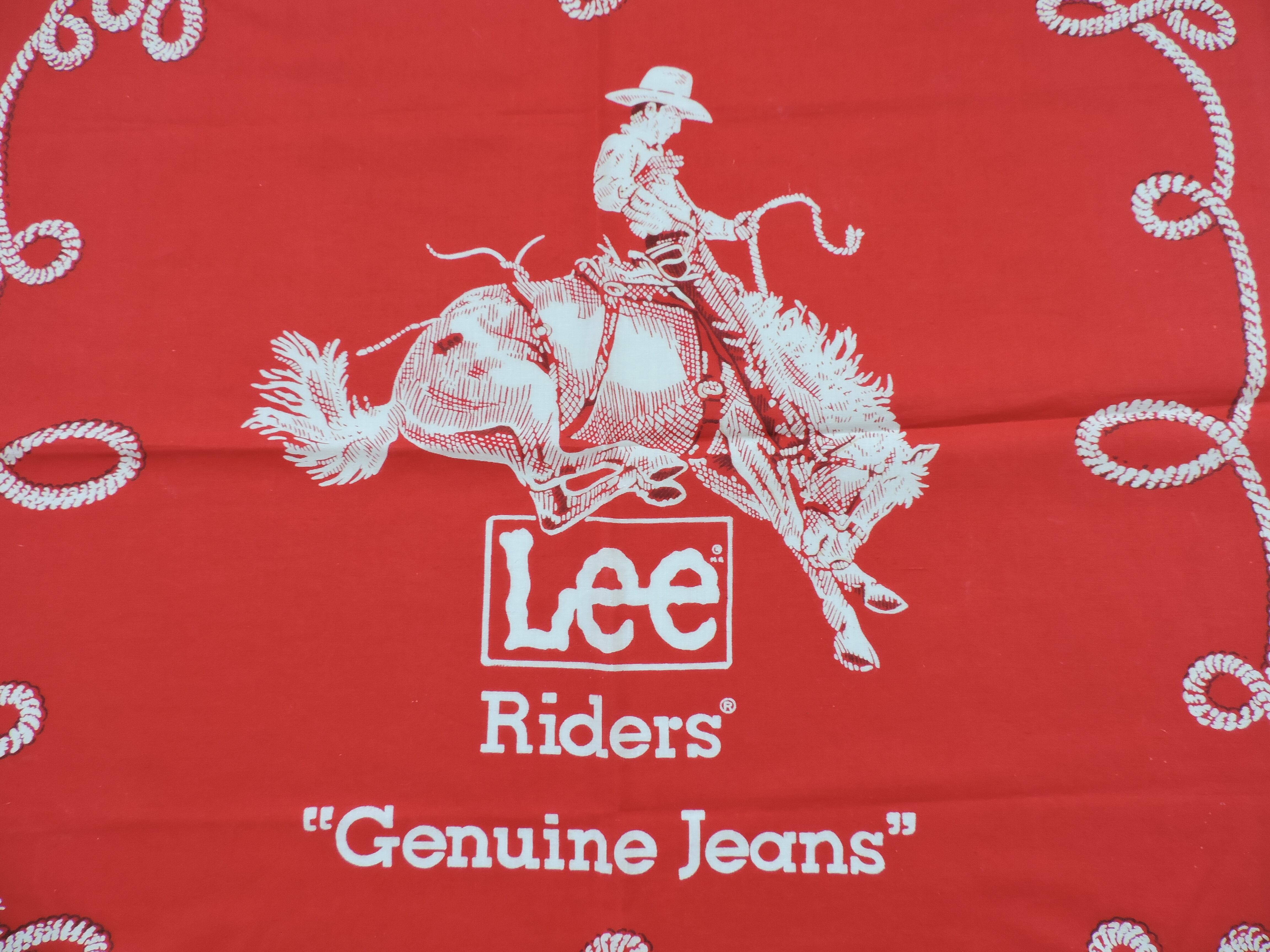 t*2様 【新品・レア】Lee ヴィンテージバンダナ レッド Lee】 1980～90s ウエスタン ヴィンテージバンダナ レッド | Pay ID