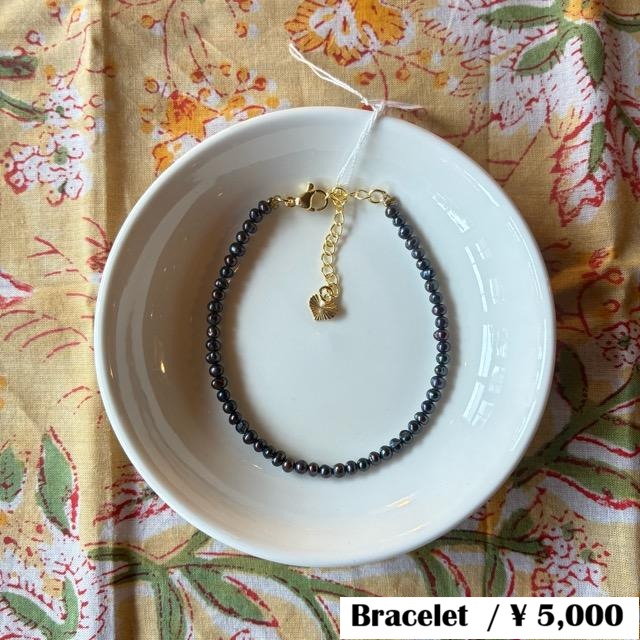 TOPANGA Jewelry Black Pearl Bracelet, Formal, Natural Power Stone, Perfect for Weddings, Funerals, and Special Occasions　