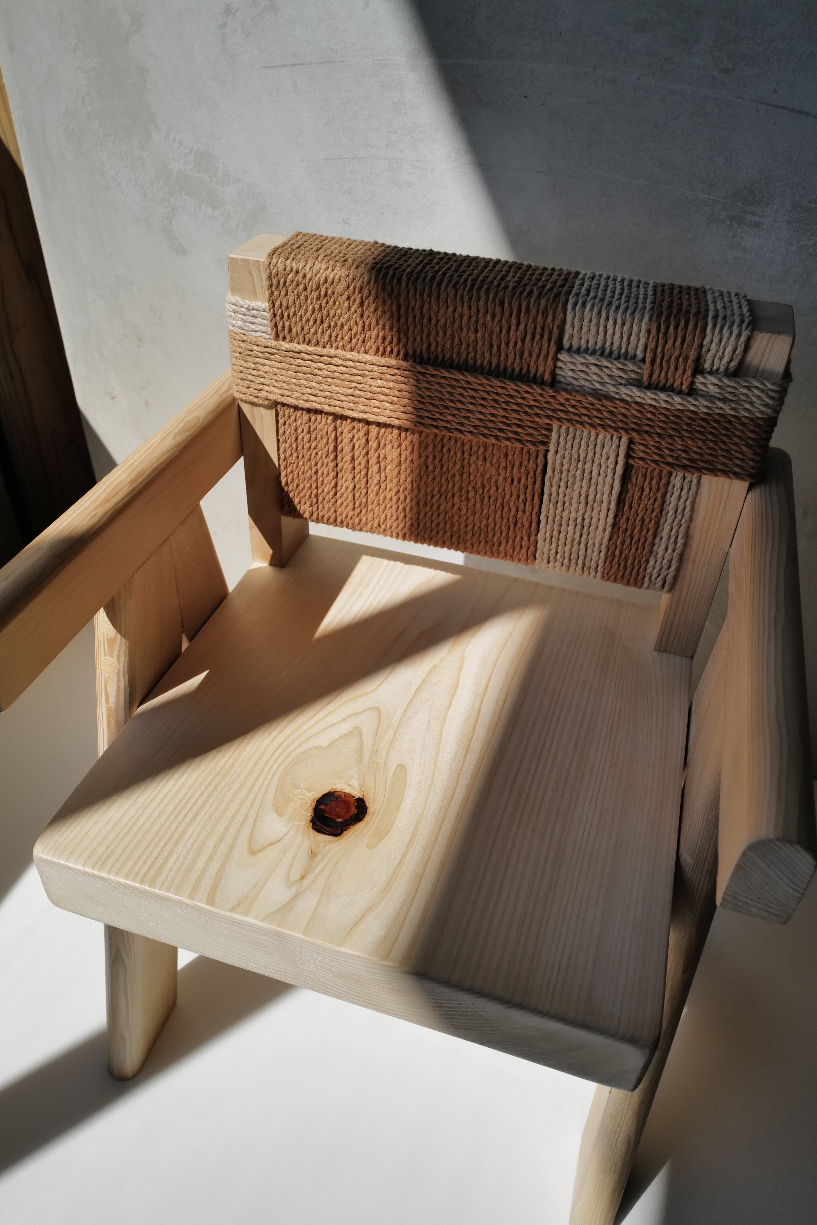 【p050/k】 木製 ソファ 椅子 ラタンチェア 北欧スタイル 肘つき p050/k】 木製 ソファ 椅子 ラタンチェア 北欧スタイル 肘つき