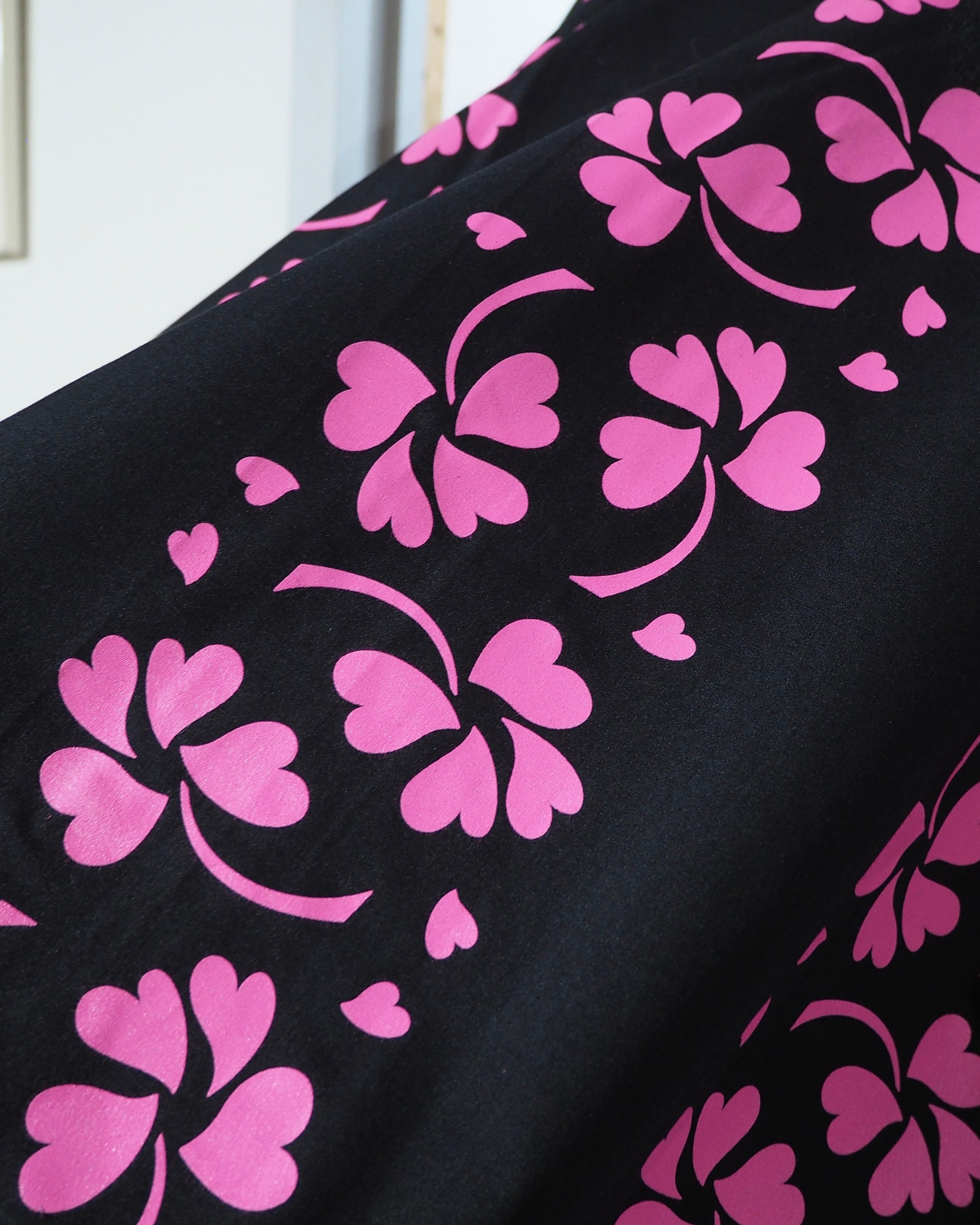 1990s ” 桃四葉 ” Beautiful Four Leaves pattern vintage Open Collar Shirt