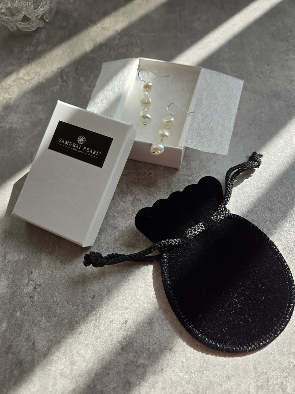淡水パール 3 連ぶら下がりピアス | 株式会社SAMURAI PEARL