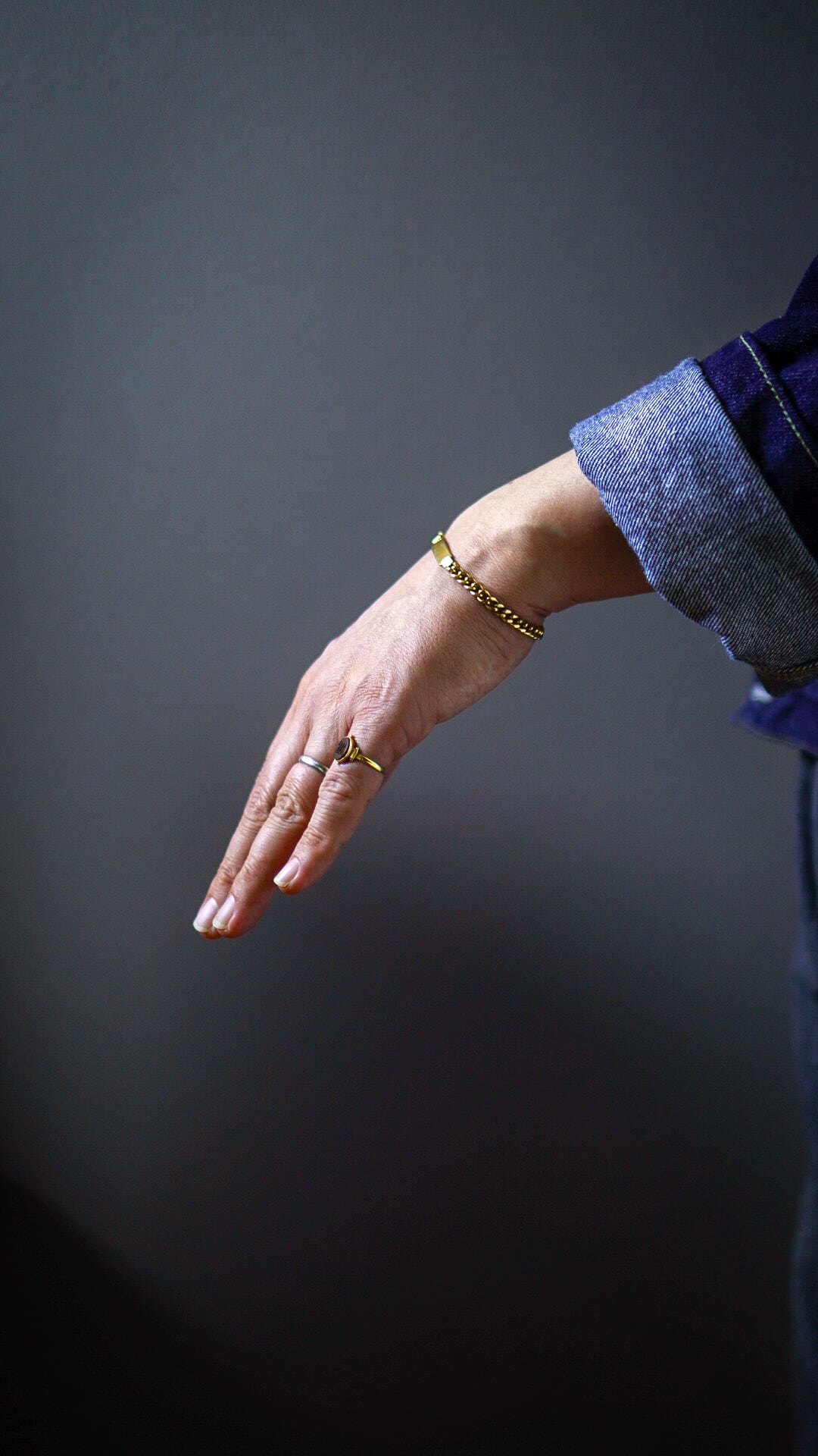 VINTAGE】U.K. VINTAGE UNOAERRE ウノアエレ 9ct イエロー ゴールド ID