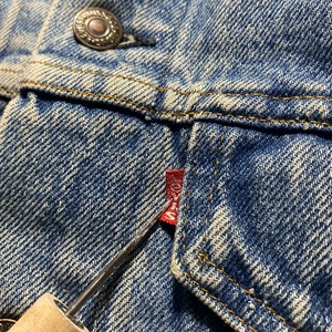 vintage 1980’s LEVI’S 70506 denim jacket